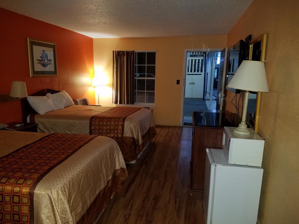 Key West Inn - Clanton Εξωτερικό φωτογραφία